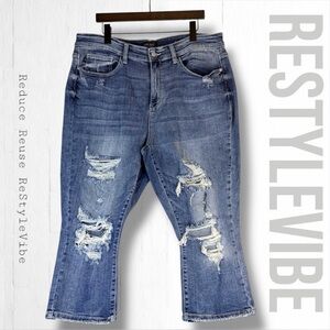 JUDY BLUE Women’s Size 20W Denim Jeans Skinny Fit Capri Style Destructed Stretch